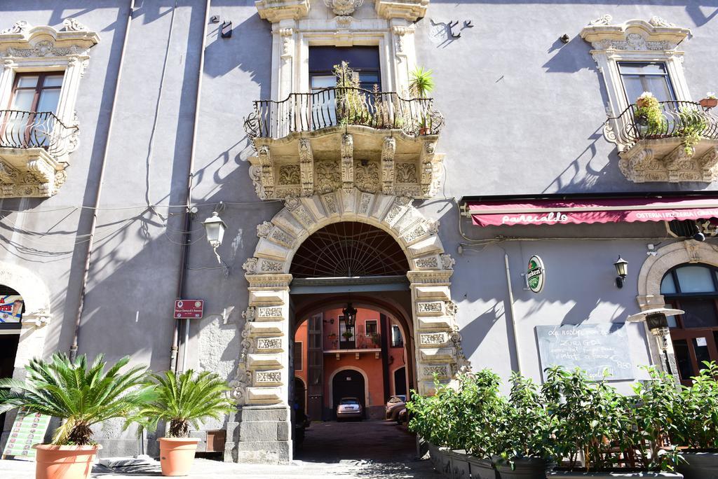Palazzo Clarenza Di San Domenico Villa Catania Bagian luar foto