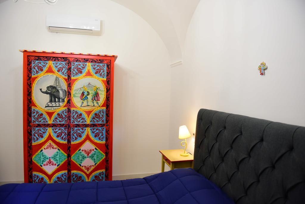 Palazzo Clarenza Di San Domenico Villa Catania Bagian luar foto
